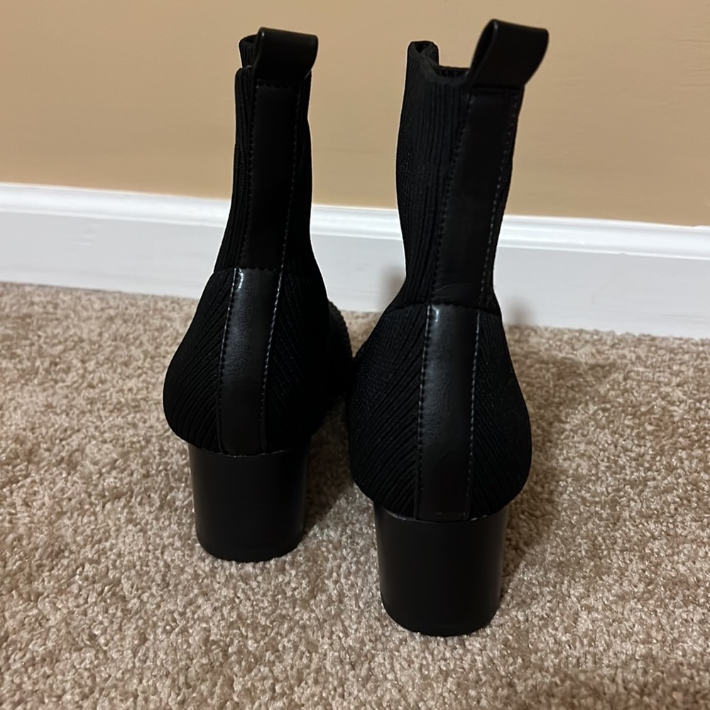 Boots. - Picture 3 of 4